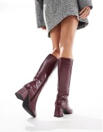 Lara mid block heel knee boots in burgundy croc